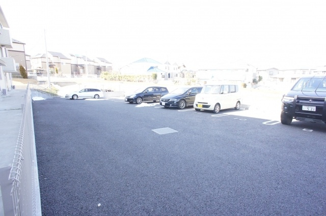 メゾンブロンシュの駐車場|★駐車場