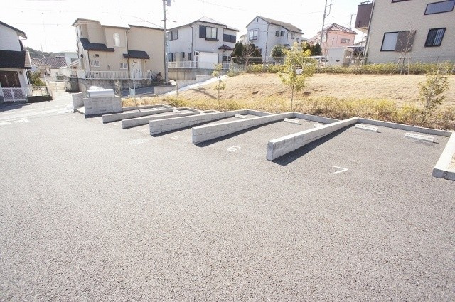 メゾンブロンシュの駐車場|★駐車場