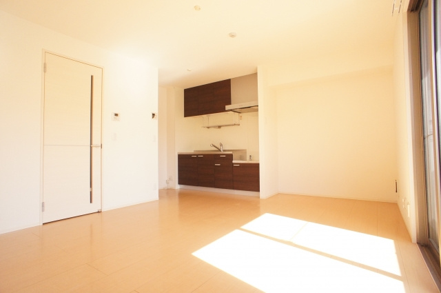 メゾンブロンシュの居間・リビング|★日当たり良好リビング