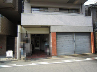 【エントランス】