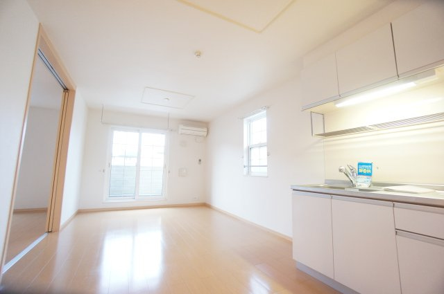 フレ　アビタシオンGの居間・リビング|※別号室参考写真です ※現況優先