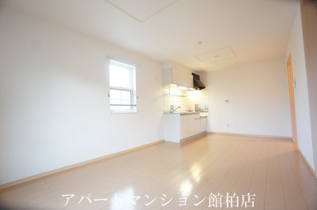 フレ　アビタシオンGの居間・リビング|※別号室参考写真です ※現況優先