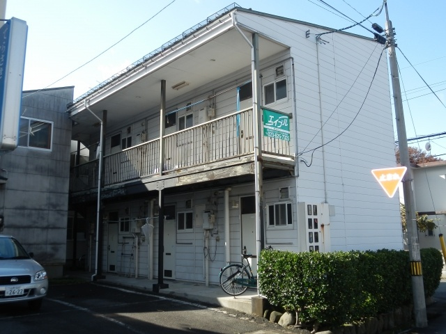 コーポグリーンの駐車場