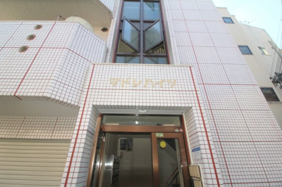 【エントランス】 | マドレハイツ