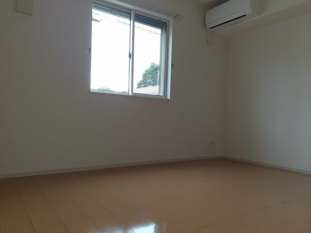 ジュネス　ド　アイサの洋室