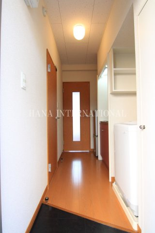 レオパレスおもひでの玄関