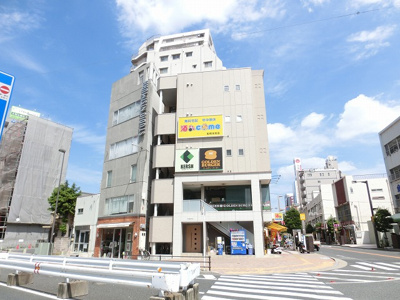 【外観】 | Ｙ．Ｋ．ビル | 角地で開放的な立地