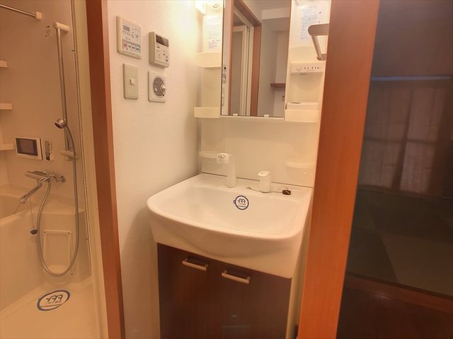 Grand E'terna 福岡天神橋の洗面所|Ｇｒａｎｄ　Ｅ’ｔｅｒｎａ福岡天神橋（1K）洗面台