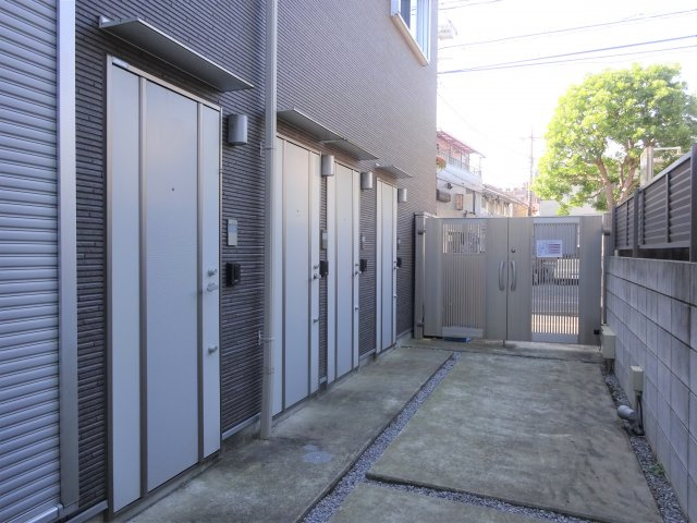 キングハウス東小岩のエントランス
