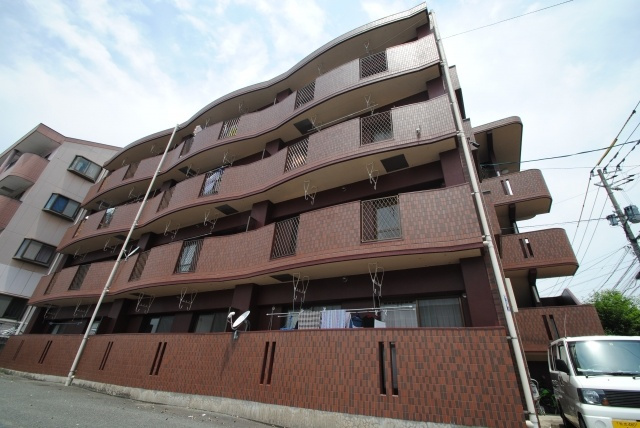 エステート神道の外観