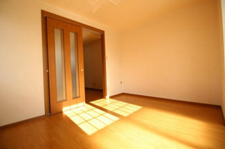 【洋室】 | プレーザントハウス　A棟