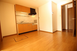 【居間・リビング】 | プレーザントハウス　A棟