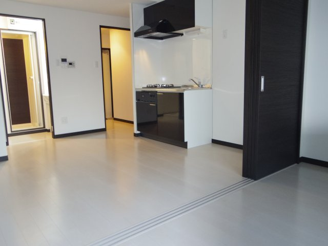 エール下総中山の居間・リビング