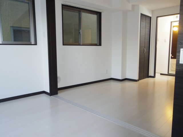 エール下総中山の居間・リビング