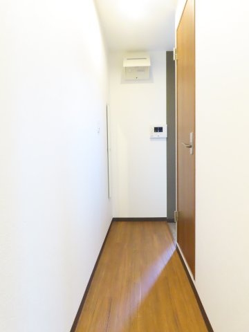 大阪市淀川区三津屋北１丁目の賃貸マンションの玄関