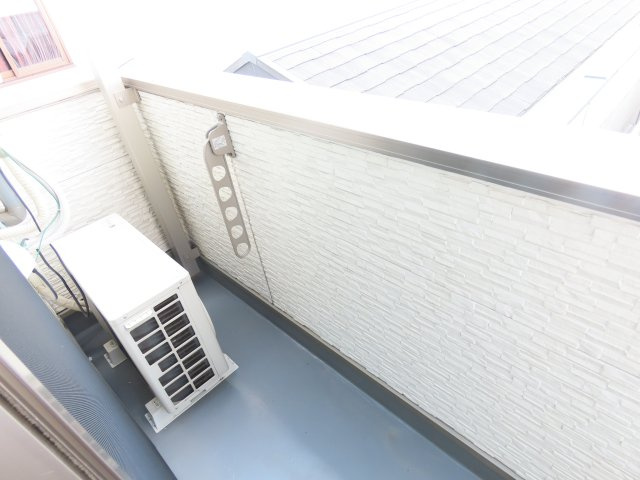 大阪市淀川区三津屋北１丁目の賃貸マンションのバルコニー