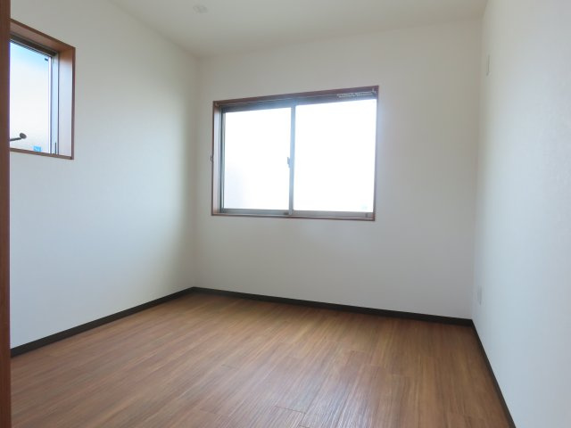 大阪市淀川区三津屋北１丁目の賃貸マンションの洋室