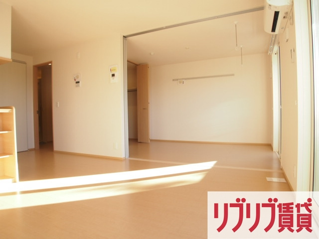 PARK HILLS MIYAKO　G　の居間・リビング
