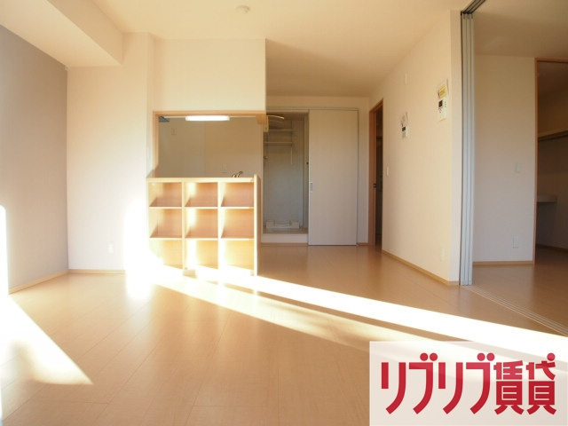 PARK HILLS MIYAKO　G　の居間・リビング