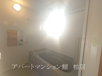 レスペート柏の葉の浴室
