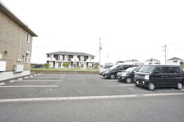 グリーンリーブスの駐車場