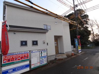 【前面道路含む現地写真】 | 蓮田市黒浜　新築分譲住宅全1棟
