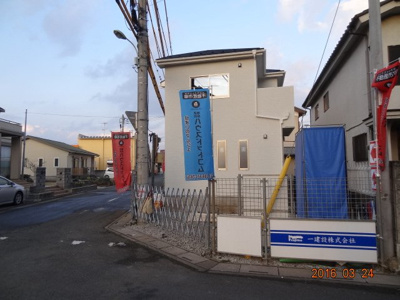 【前面道路含む現地写真】 | 蓮田市黒浜　新築分譲住宅全1棟