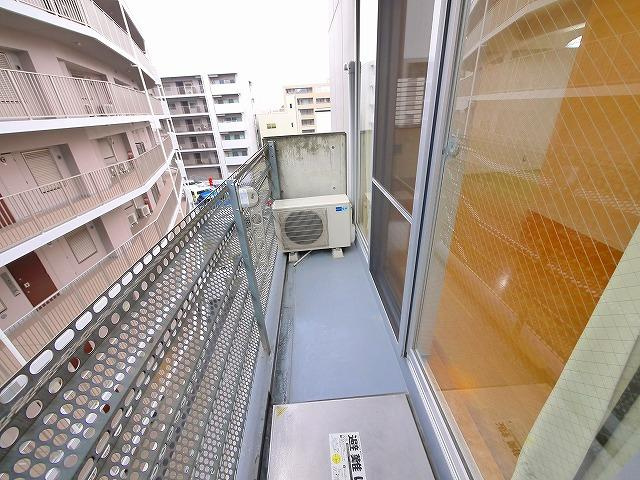 フラッツ小西のバルコニー|陽当たり良好なバルコニーです