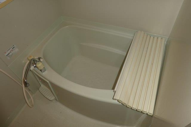 ラピュータ大島Ｂの浴室