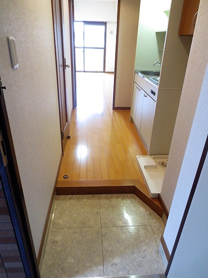 【玄関】 | メモリアル空港東 | 同タイプ部屋