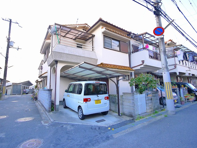 西川邸貸家の外観