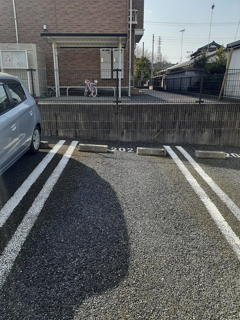 サンクレスト明光の駐車場