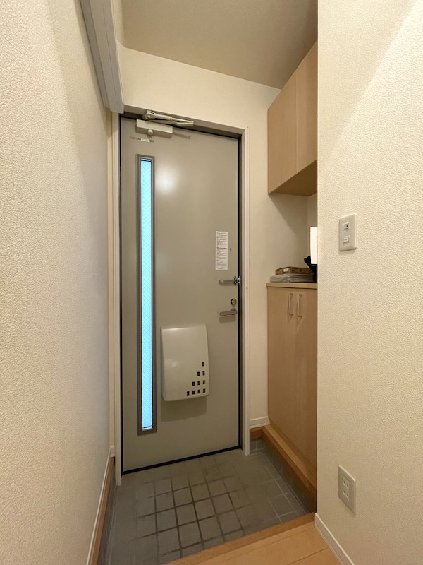 クラヴィエ長田町の玄関