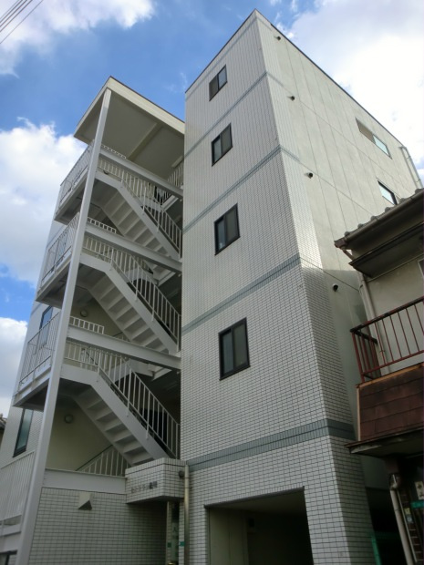 セントラル淀川の外観