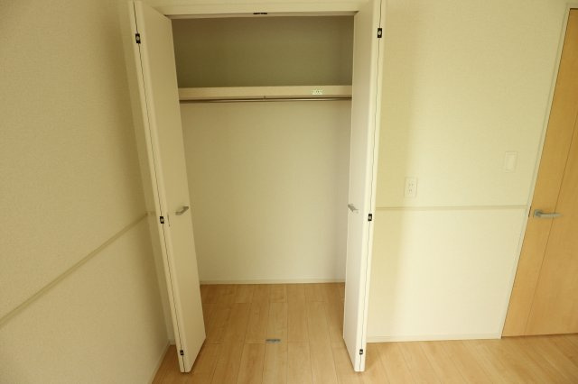 ラヴィアンローズＢのエントランス