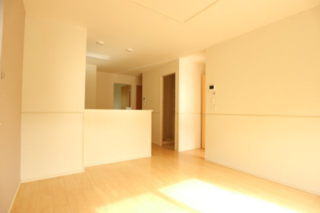 ラヴィアンローズＢの居間・リビング