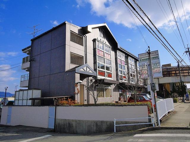 ヴァンクール城田ビルの外観