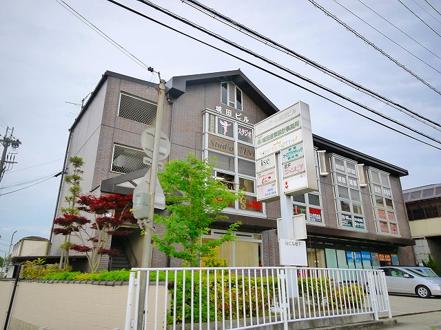 ヴァンクール城田ビルの外観