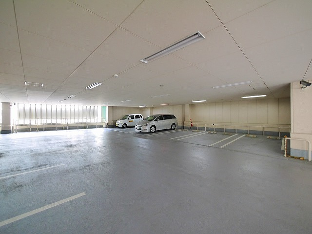 メディカル学園前の駐車場