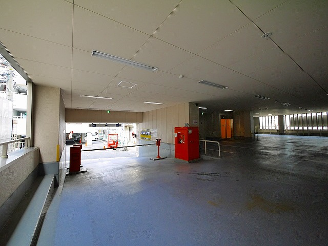 メディカル学園前の駐車場