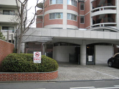 【エントランス】 | デリードヴィンテージ御所西