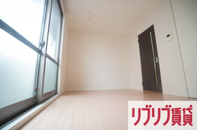 シャルム中央の居間・リビング