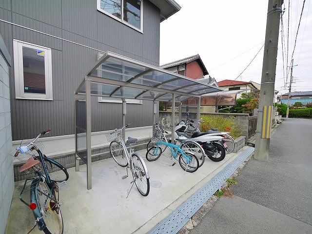 プレジールさがなかのその他共用部分|自転車置き場