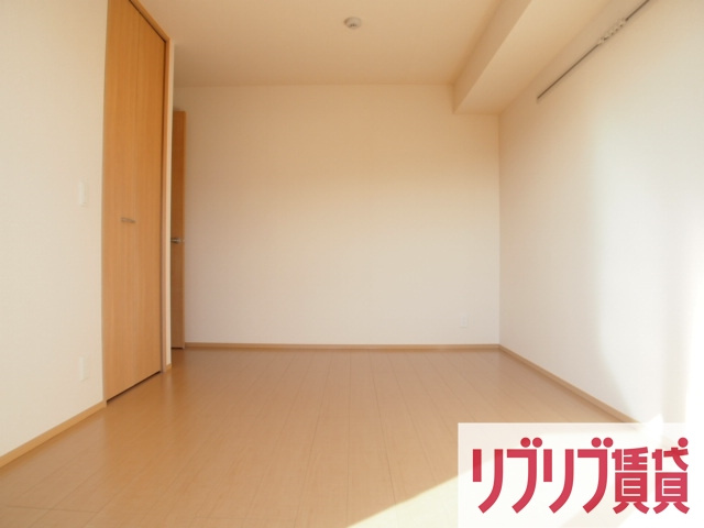 フェリシティ貝塚の洋室