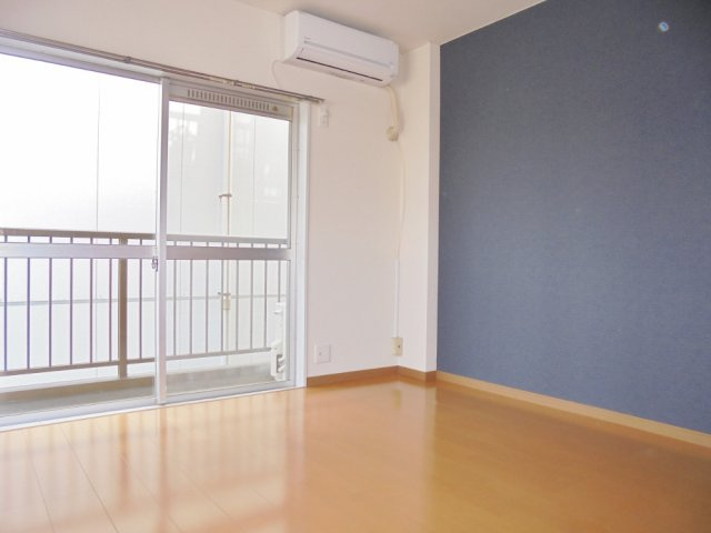 【洋室】 | 三貴ハウス | 洋室２