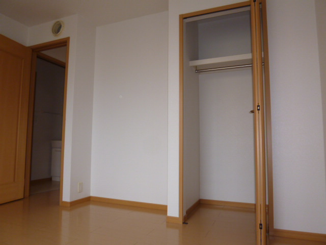 グローリアＡの収納|クローゼット