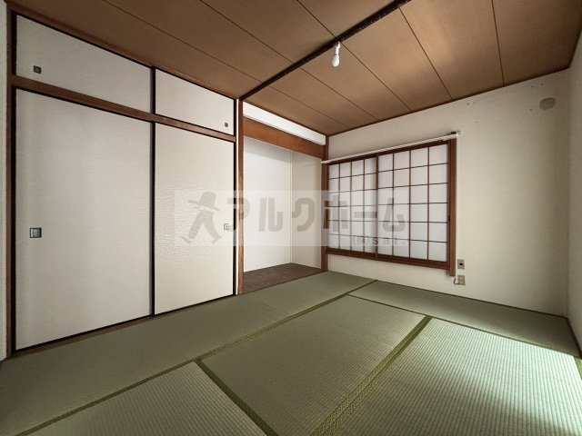 柏原市今町２丁目の一戸建ての和室