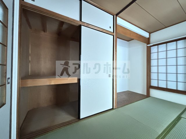 柏原市今町２丁目の一戸建ての収納