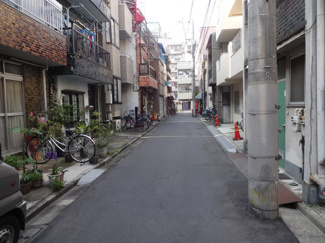 【周辺】 | 岡田荘　物件前