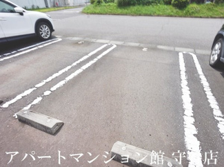 【駐車場】